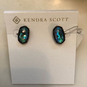 Ellie Kendra Scott Earrings
